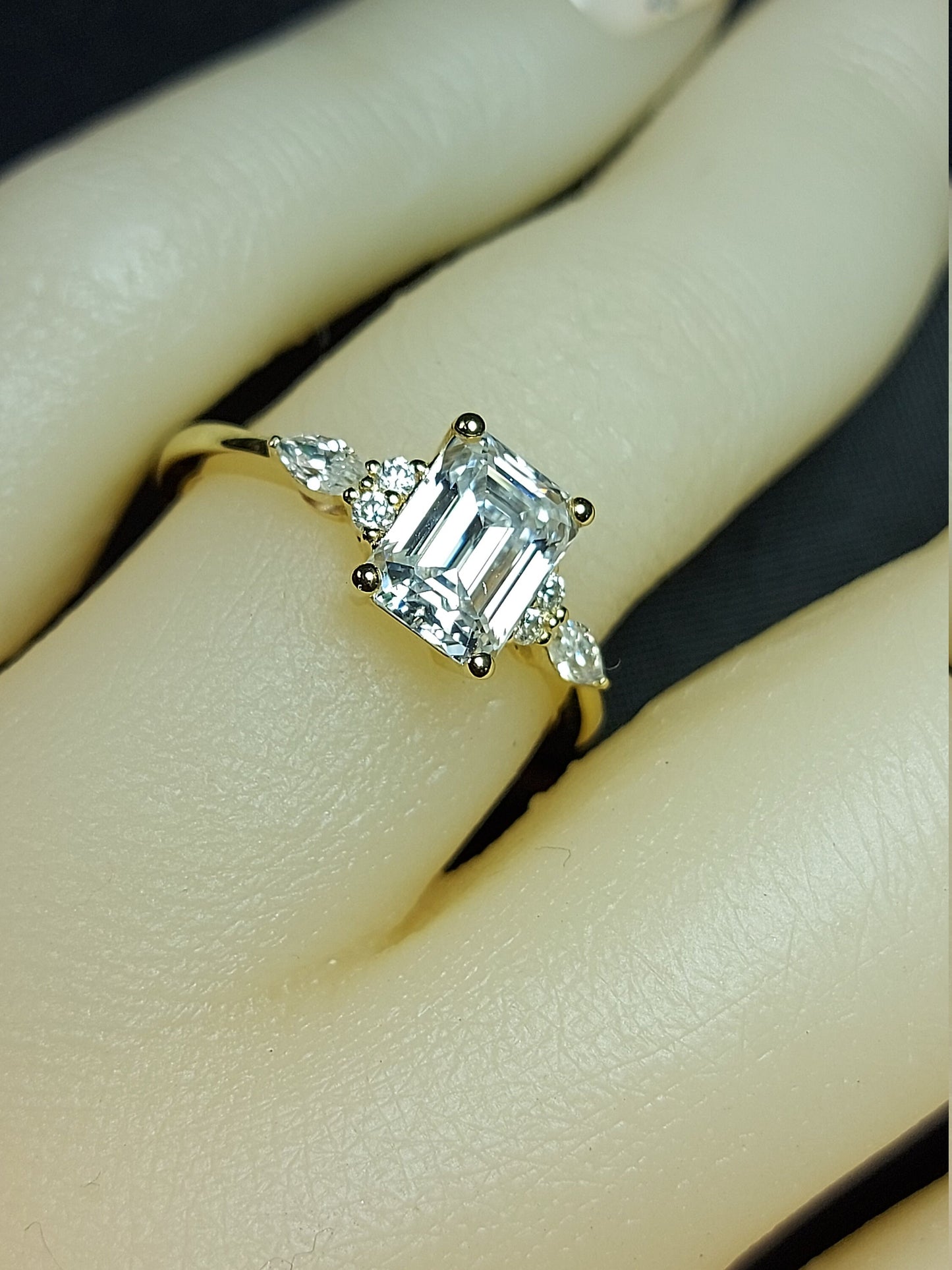 Verlobungsring mit Diamantakzenten und Moissanit im Smaragdschliff Emerald cut Moissanite engagement ring in Gold or Platinum — custom handcrafted by Forever For Love
