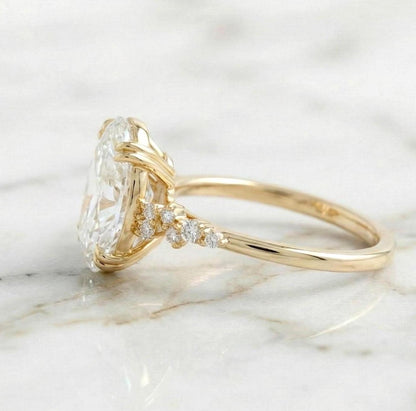 4.5 Ct IGI Certified Oval Lab Diamond Band