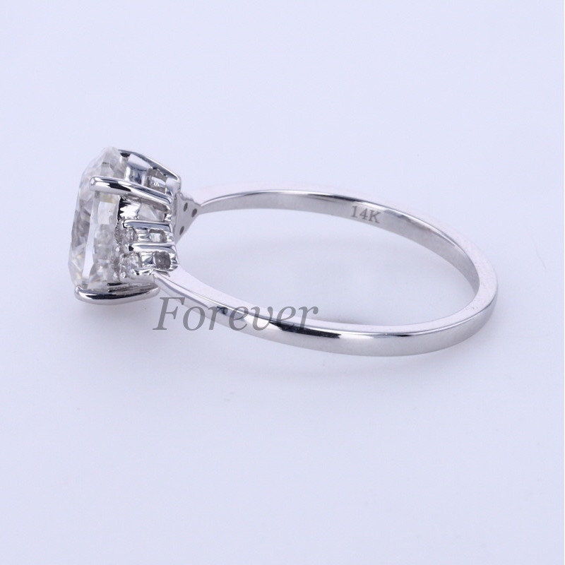 Oval Diamond, Moissanite Engagement Ring
