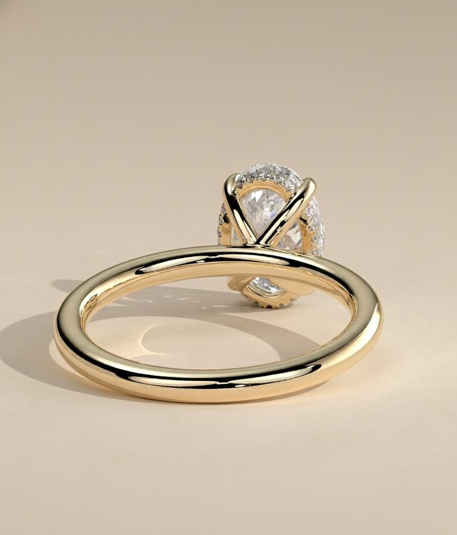 2,8 Karat ovaler Moissanit-Verlobungsring mit verstecktem Halo Oval cut Moissanite engagement ring in 935er Argentium Silber — custom handcrafted by Forever For Love