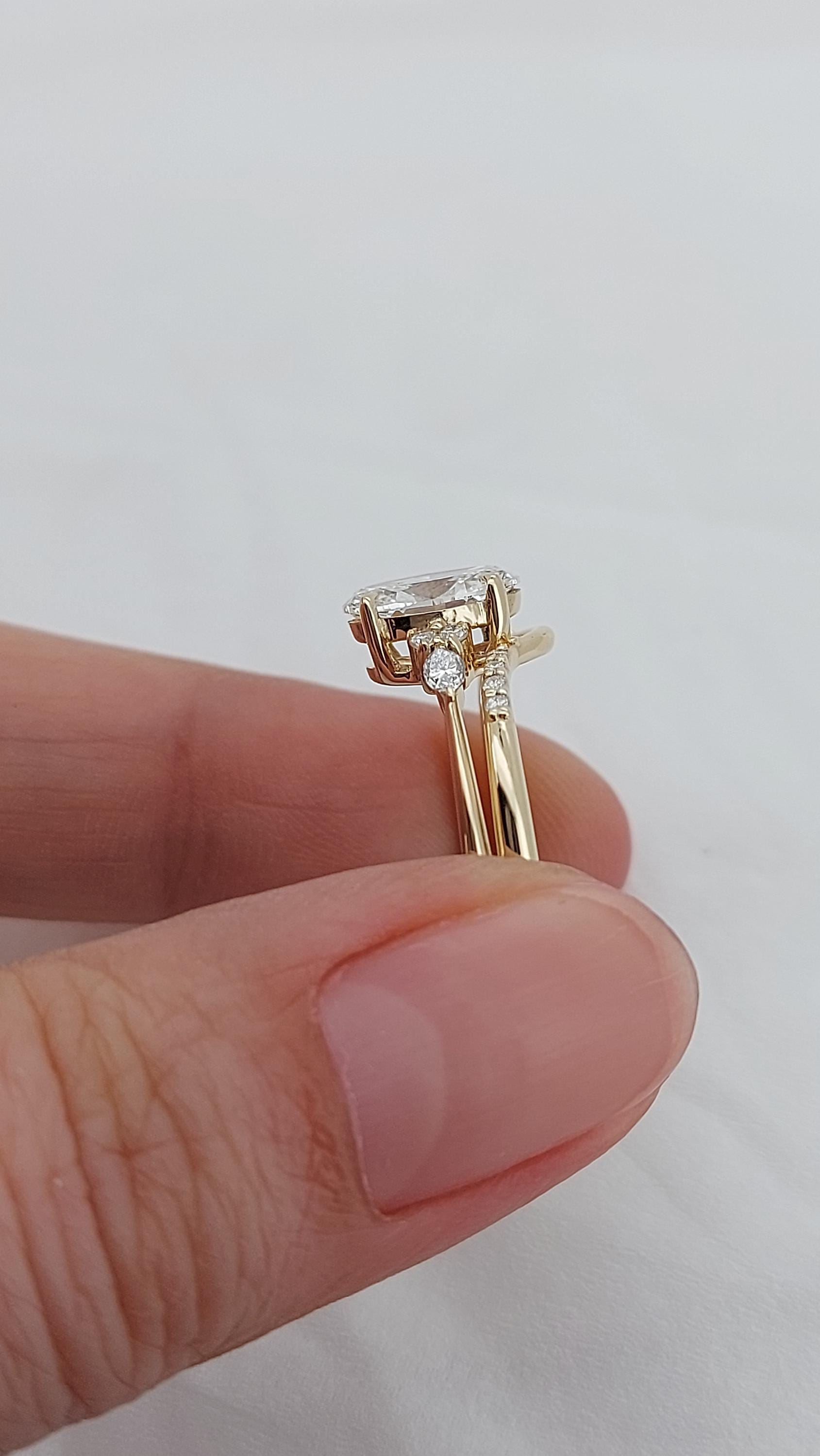 1.5 Ct IGI Certified Oval Lab Diamond Solitaire Engagement Ring