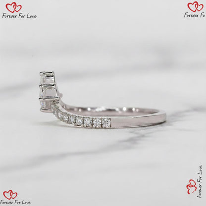 Round Lab Diamond Engagement Ring