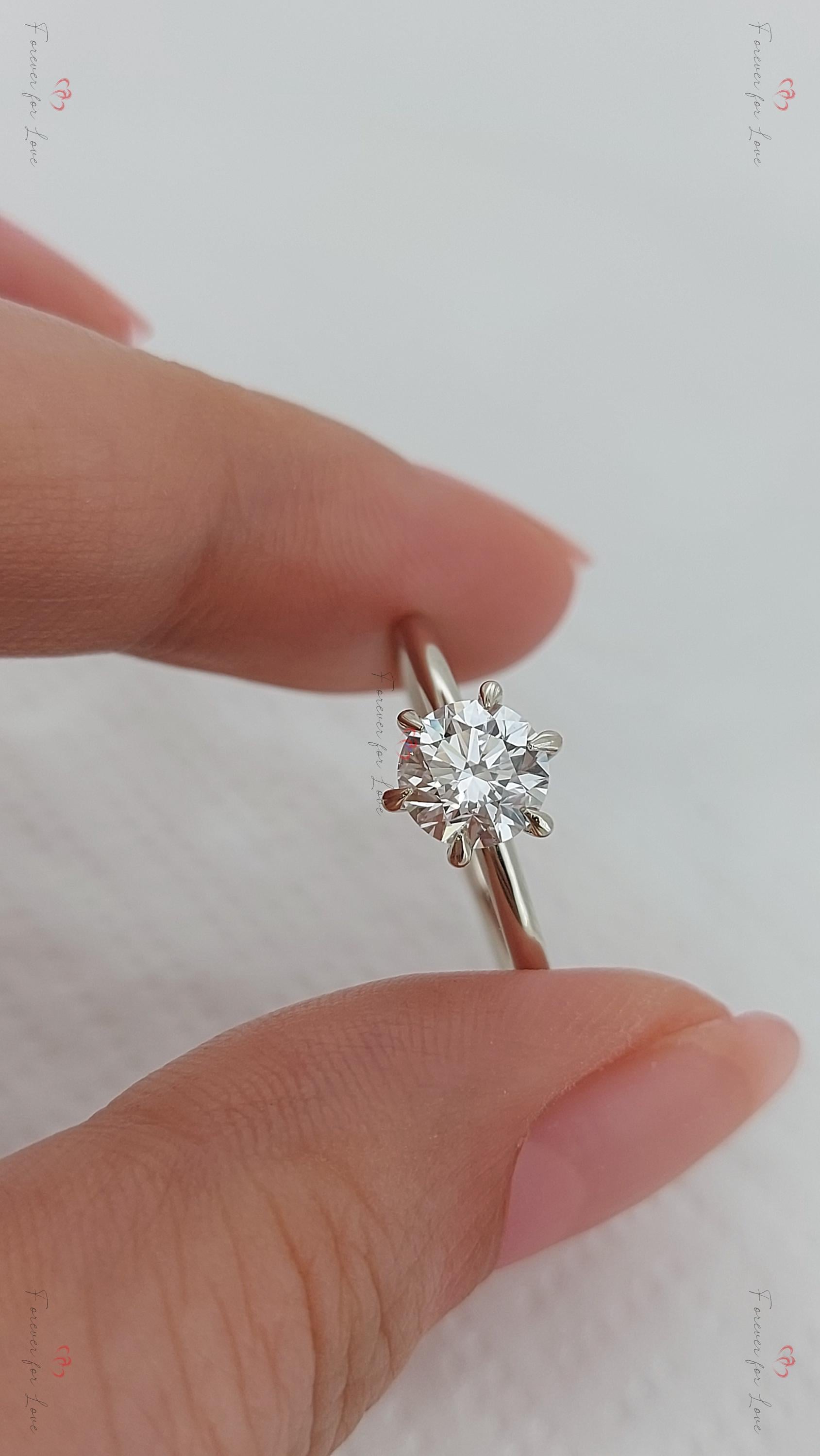 1 Ct Round Lab Diamond Solitaire Engagement Ring