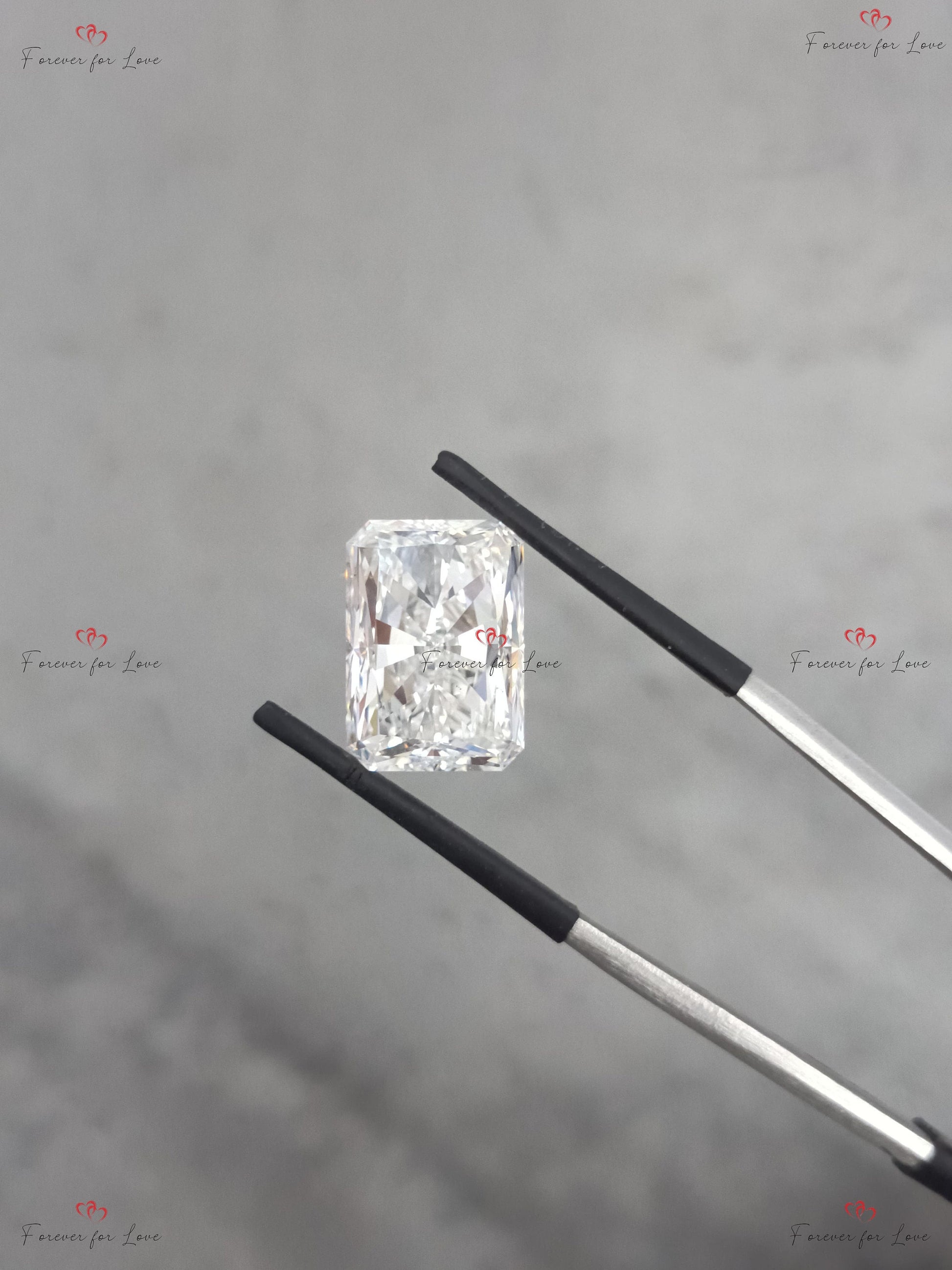 10 Ct Radiant Lab Diamond Ring