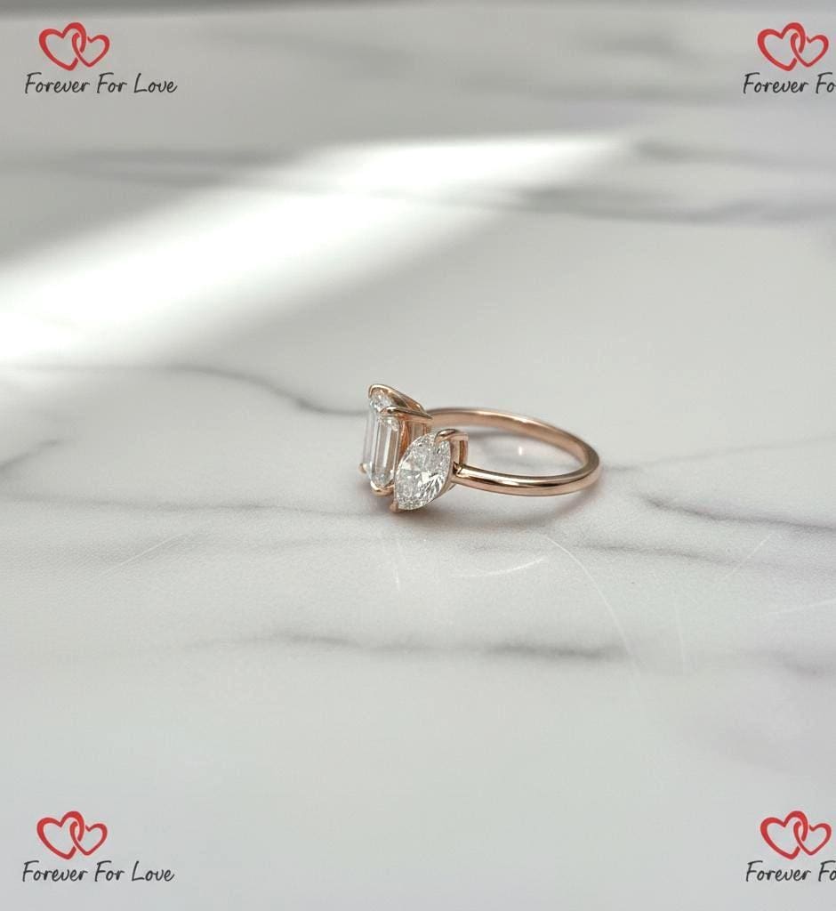 3 Karat E/VVS2 IGI ZERTIFIZIERTER Marquise + Smaragdschliff Zweistein Labor-Diamant-Verlobungsring, 14k Roségold, Toi et Moi Ring, Perfektes Geschenk Marquise cut Moissanite engagement ring in Gold or Platinum — custom handcrafted by Forever For Love