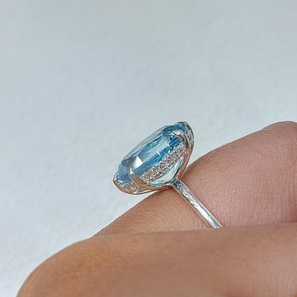 4 Ct Oval Aquamarine Solitaire Engagement Ring
