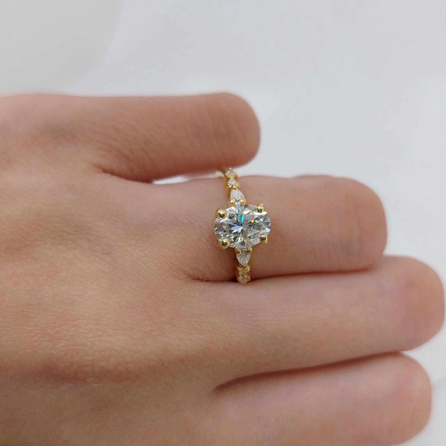3 Ct Oval Moissanite Engagement Ring