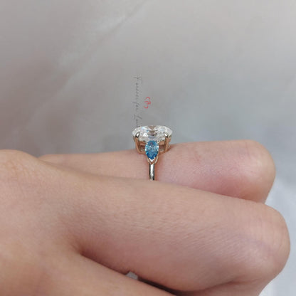 1.5 Ct Oval Diamond Three Stone Engagement Ring