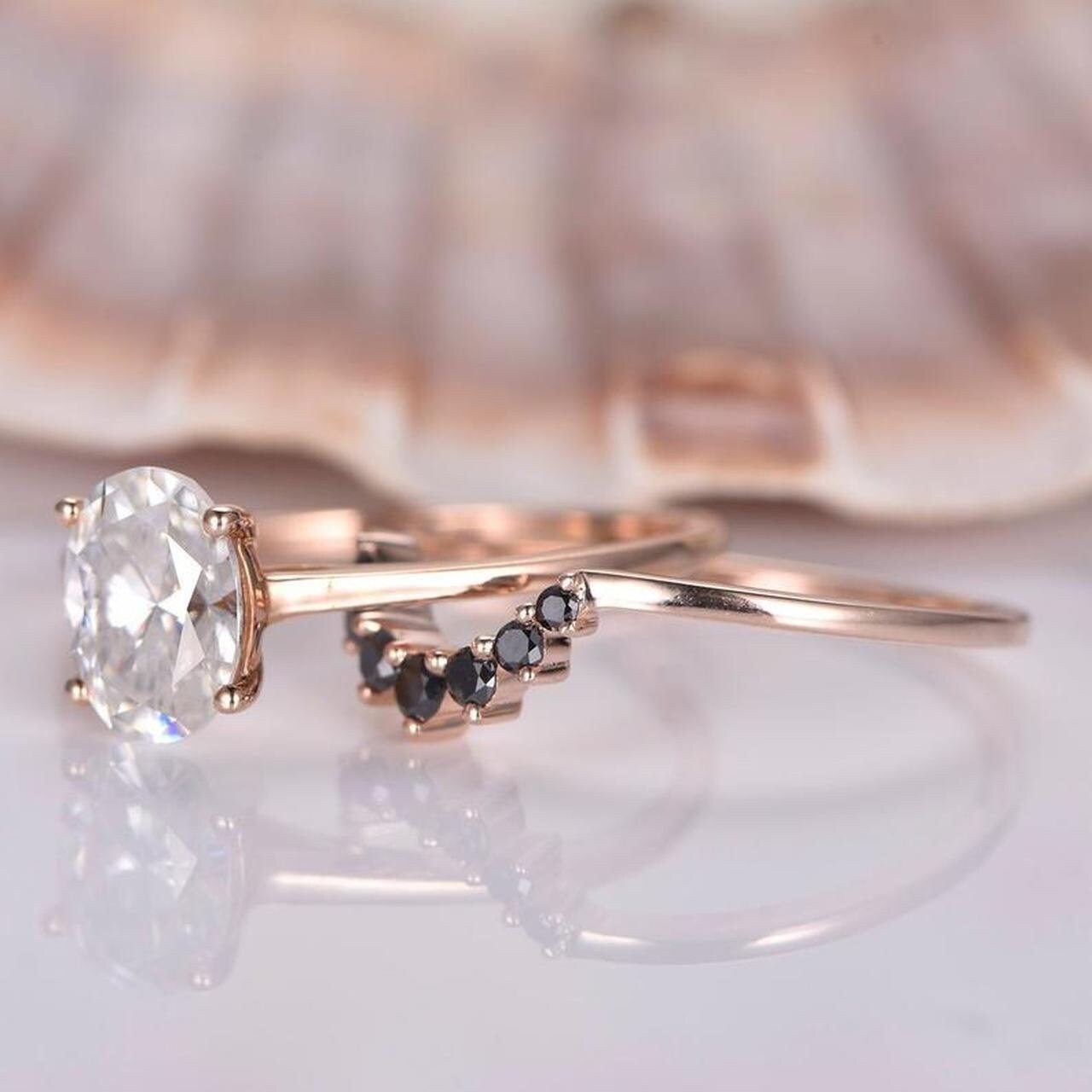 Oval Diamond, Moissanite Engagement Ring