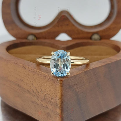 1 Ct Oval Aquamarine Solitaire Engagement Ring
