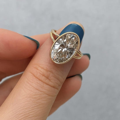 4 Ct IGI Certified Oval Lab Diamond Solitaire Engagement Ring