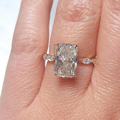 3.5 Ct IGI Certified Radiant Lab Diamond Solitaire Engagement Ring