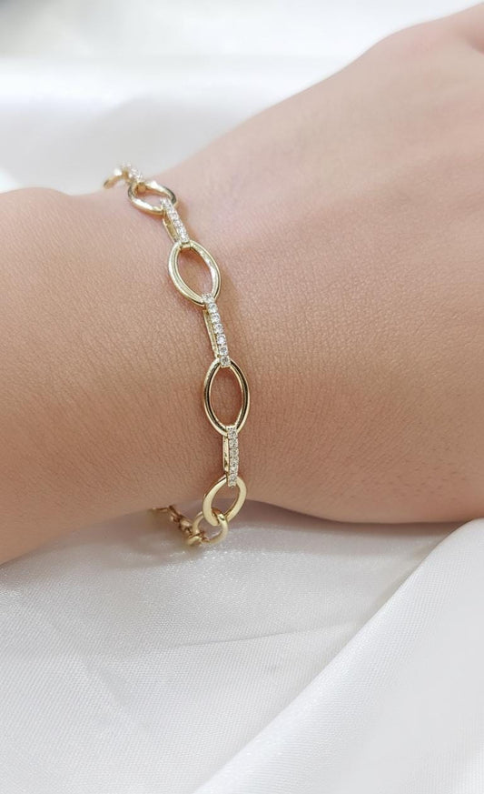 14k Solid Gold Paperclip Chain Bracelet, Dainty Gold Bracelet, Lab Diamond Pave Bracelet, Anniversary gift for Her.