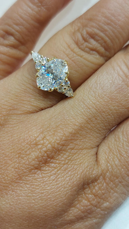 Oval Diamond, Moissanite Engagement Ring