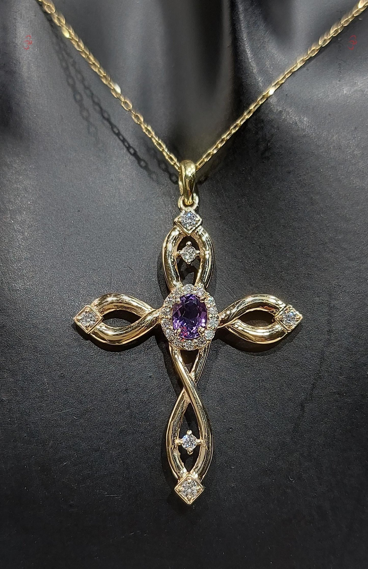 Gedrehte Goldkreuz-Halskette mit Geburtsstein für Frauen, Diamant-Kreuzanhänger, religiöser Schmuck, christlicher Glaubensanhänger, Kreuzgeschenk für Frauen Moissanite engagement ring in Gold or Platinum — custom handcrafted by Forever For Love