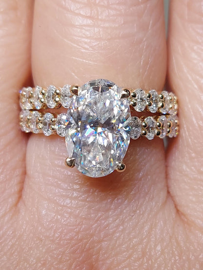 4 Ct Oval Moissanite Eternity Band
