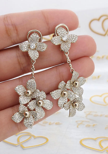 14 Karat Gold Blumen-Ohrhänger, maßgefertigter massiver baumelnder Goldohrring mit Blumenanhängern, Blasenblumen-Ohrring-Anhänger, Blumenohrringe, perfektes Geschenk