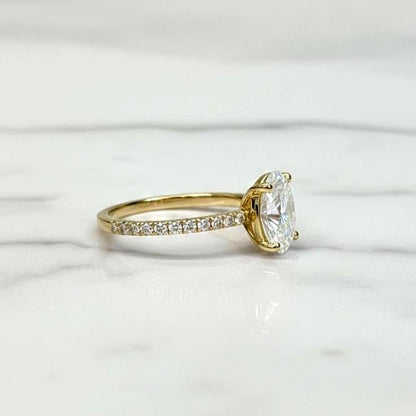 1.8 Ct IGI Certified Oval Lab Diamond Solitaire Engagement Ring