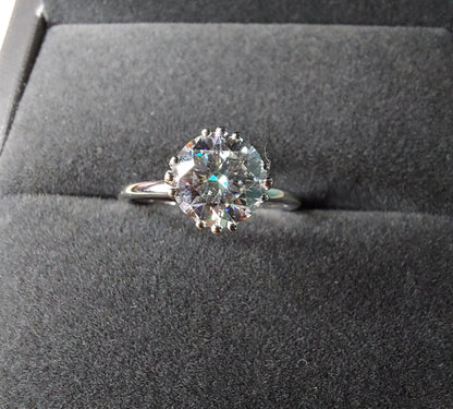 1 Ct Round Diamond, Moissanite Engagement Ring