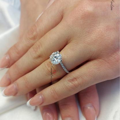 1.5 Ct Round Diamond Solitaire Engagement Ring