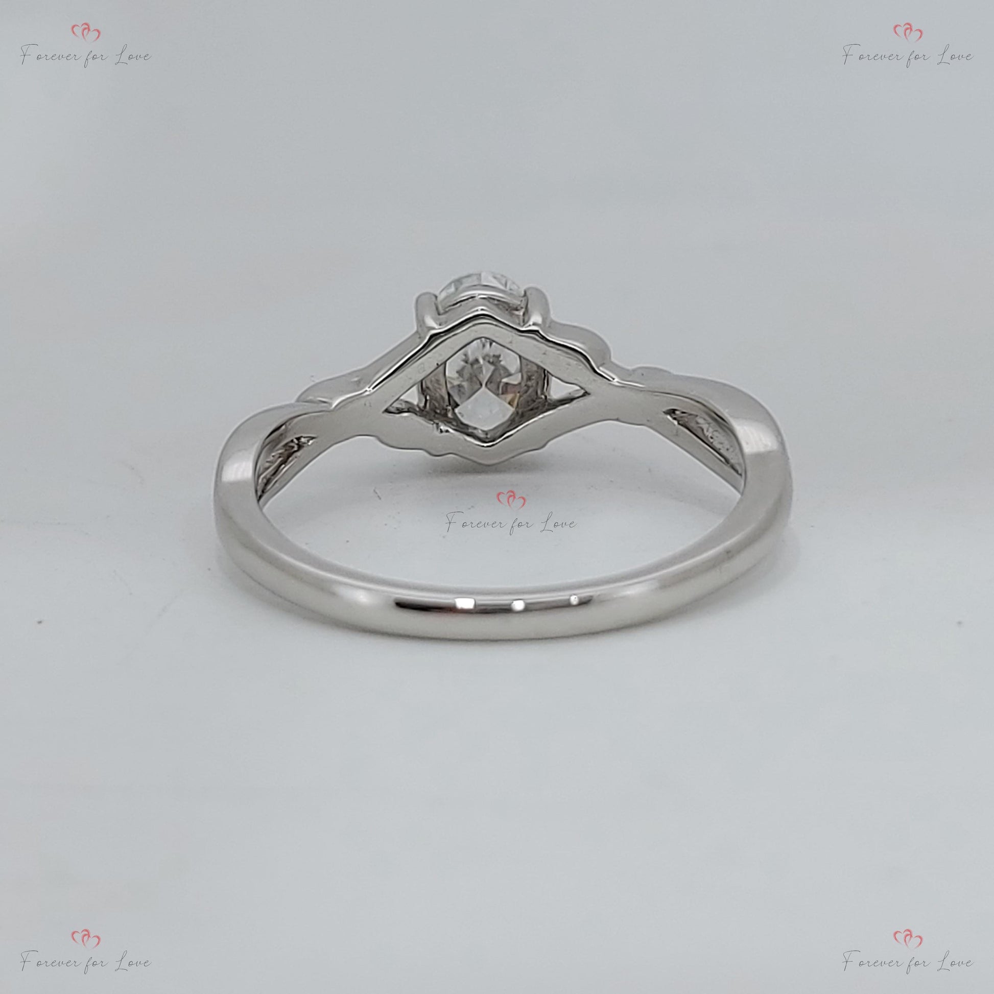 1 Ct IGI Certified Oval Diamond Engagement Ring