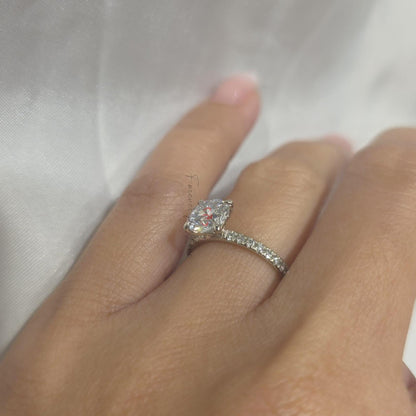 1.0 Ct IGI Certified Round Lab Diamond Engagement Ring