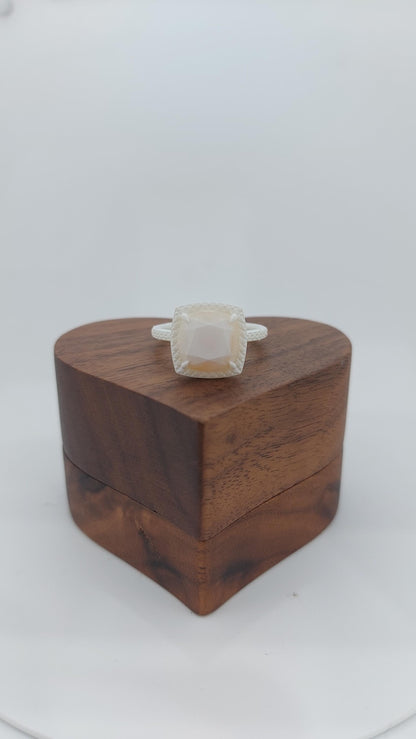 Maquette en cire sur mesure à essayer au doigt, vérification de l'ajustement