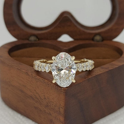 Oval Lab Diamond Ring