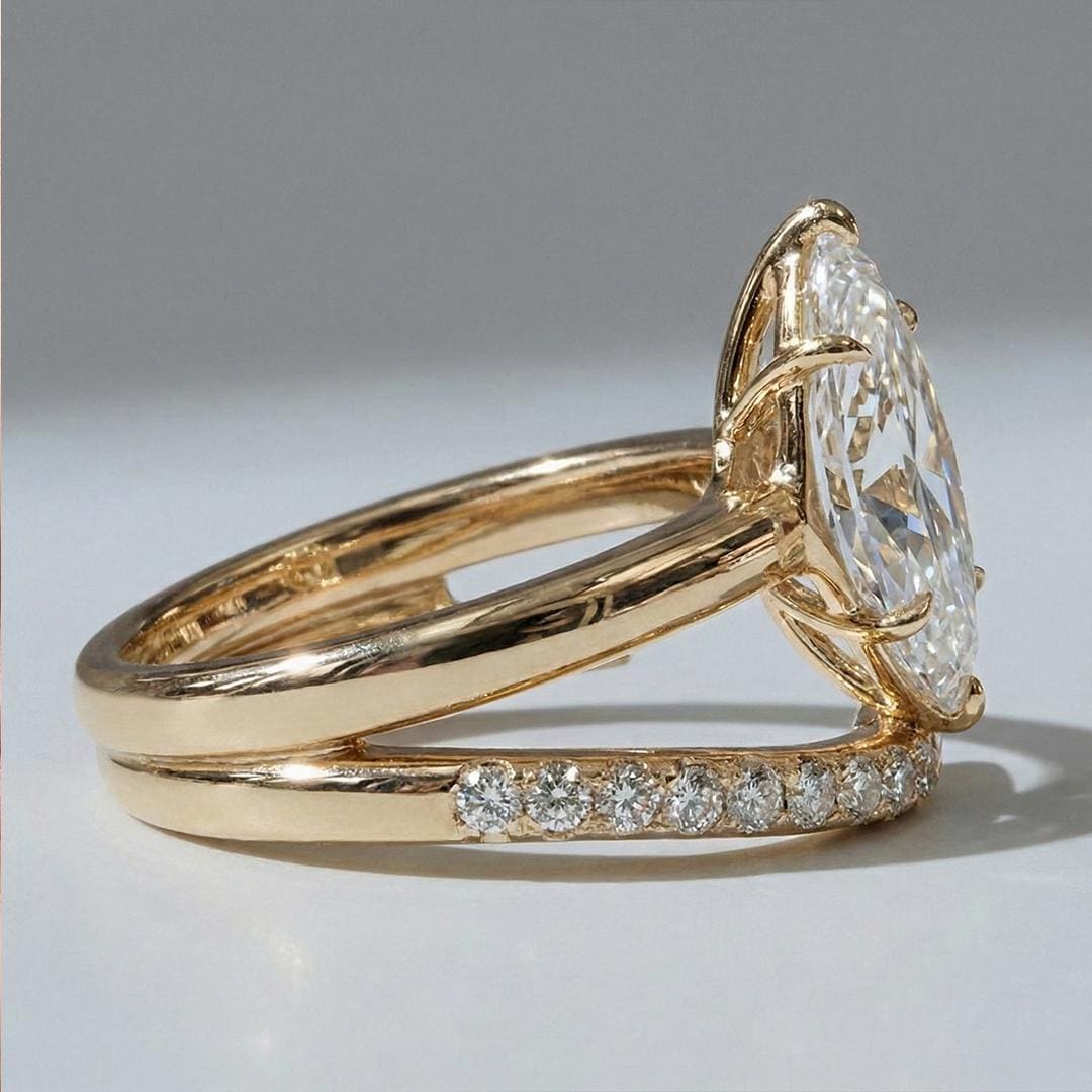 2,5 Karat IGI-zertifizierter Marquise Labor-Diamant Hidden-Halo Verlobungsring Marquise cut Moissanite engagement ring in 935 Argentium Silber — custom handcrafted by Forever For Love