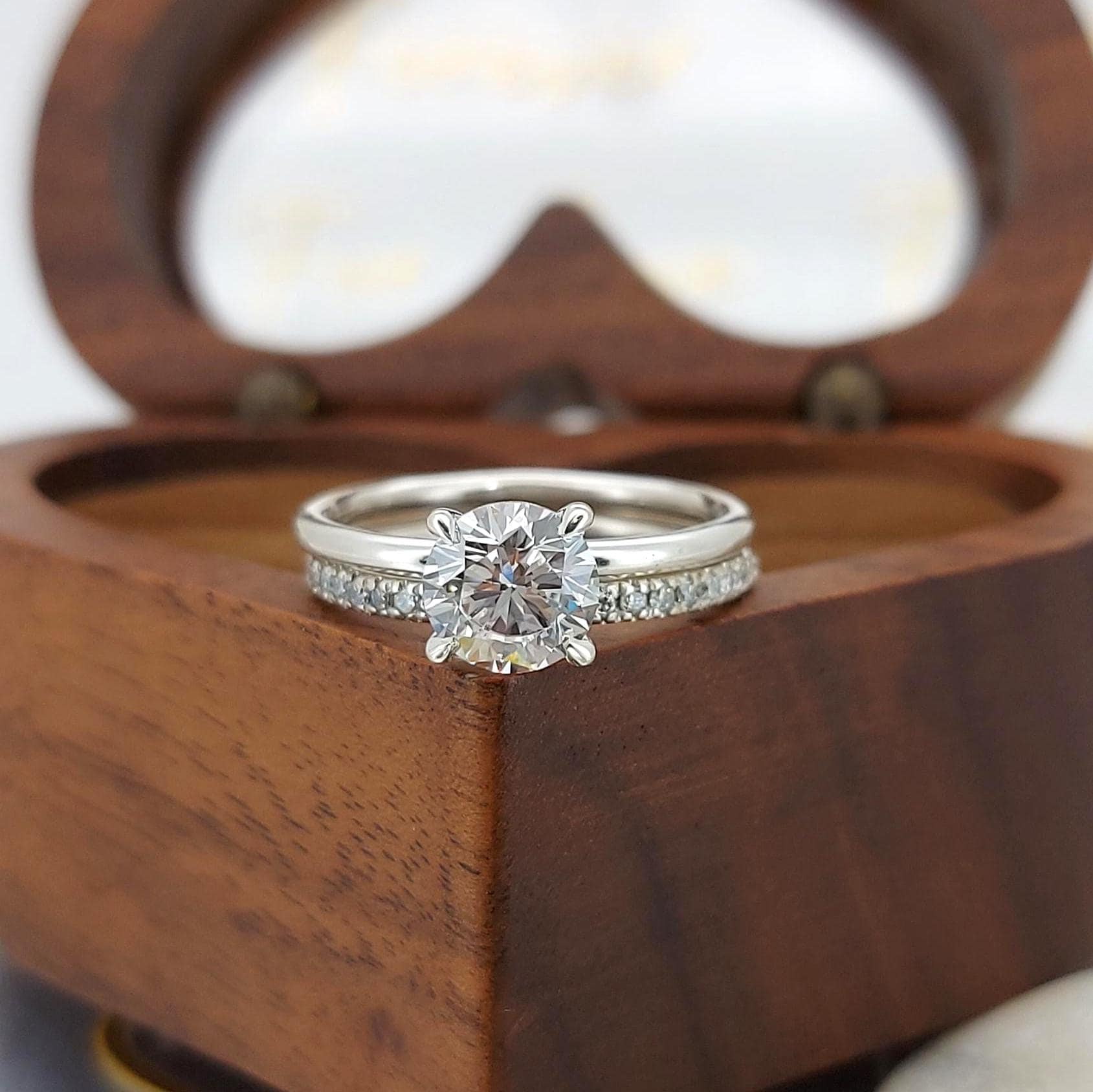 1 Ct Round Lab Diamond Engagement Ring