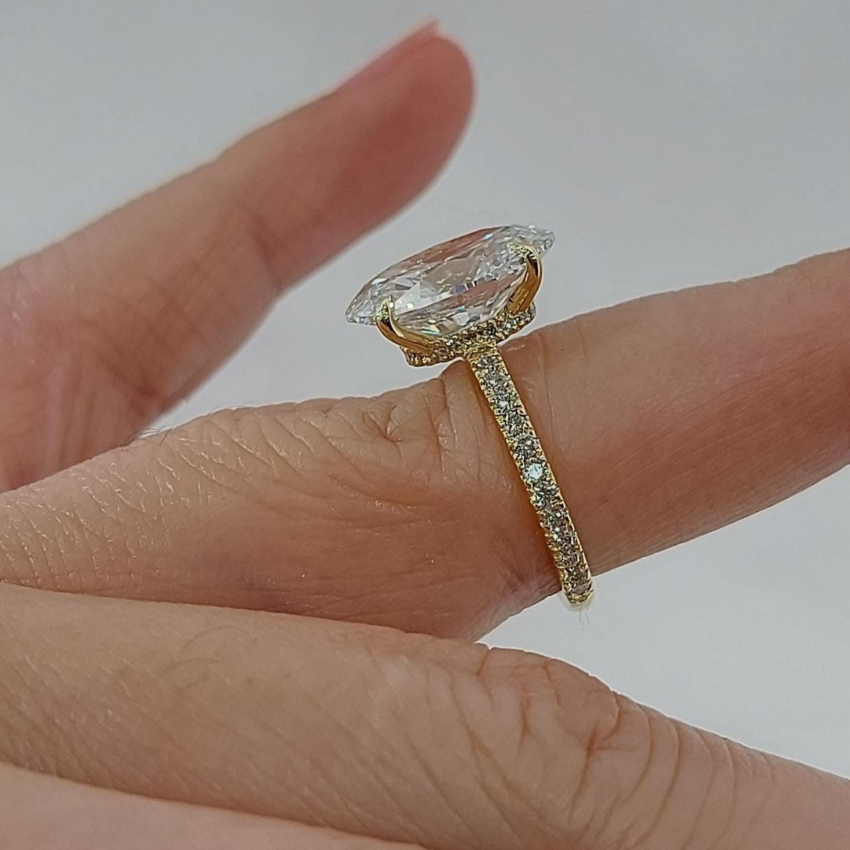4.5 Ct IGI Certified Oval Lab Diamond Engagement Ring