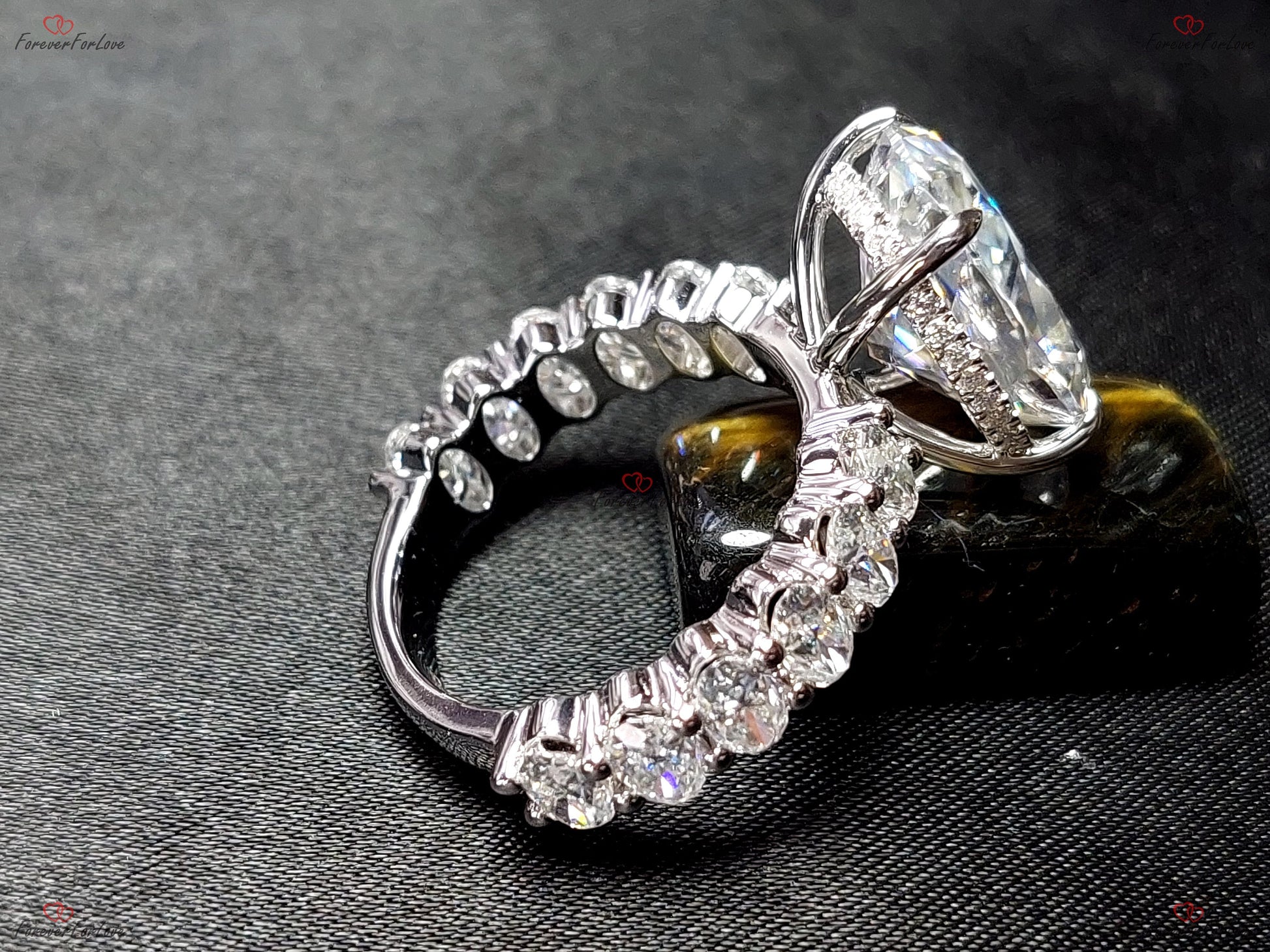 Oval Engagement Ring, 10 Ct Crushed ice Oval cut 16*10.5mm Moissanite engagement ring, diamond hidden halo Chunky oval band Gift for her.