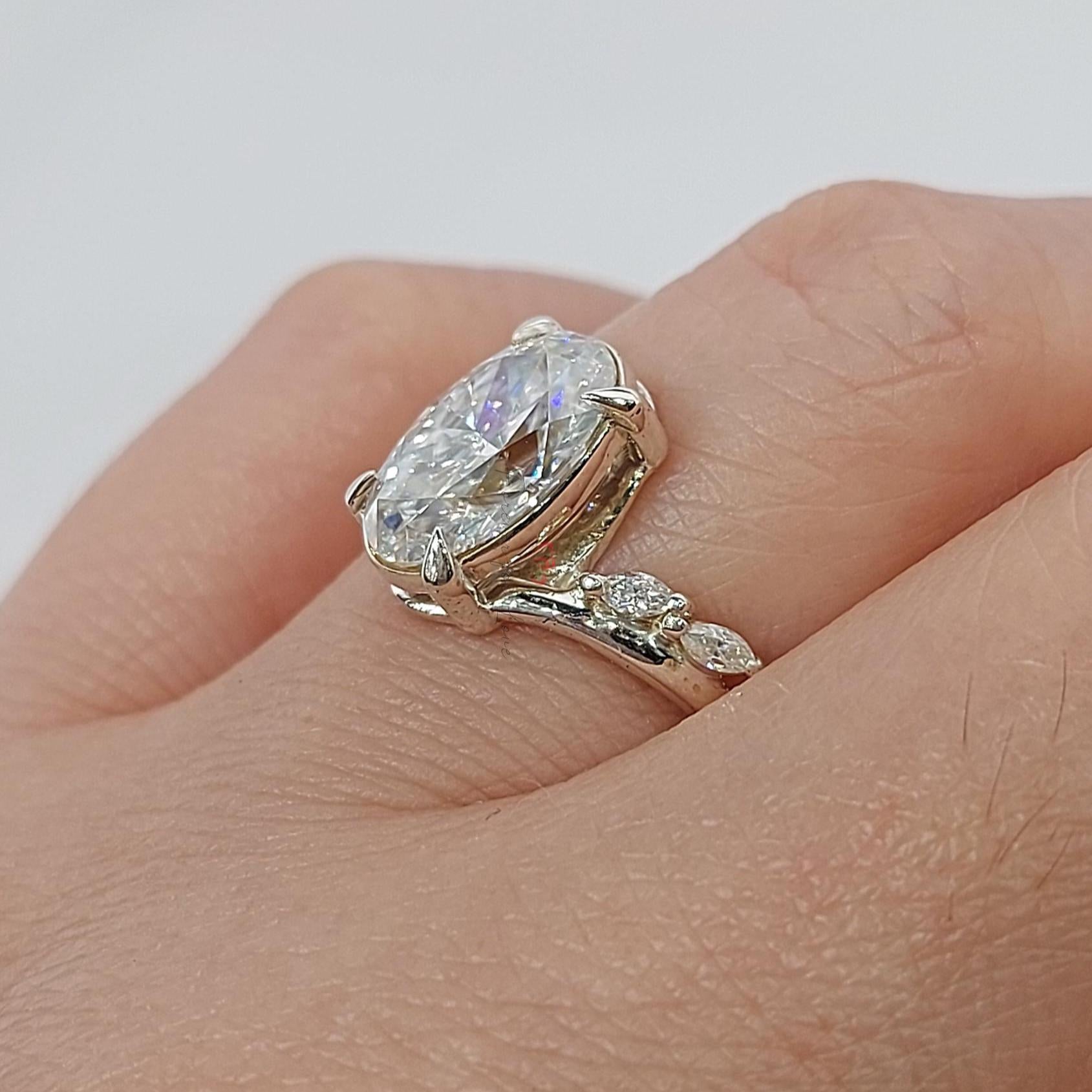 2 Ct IGI Certified Oval Lab Diamond Engagement Ring