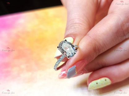 2 Ct Oval Diamond Engagement Ring