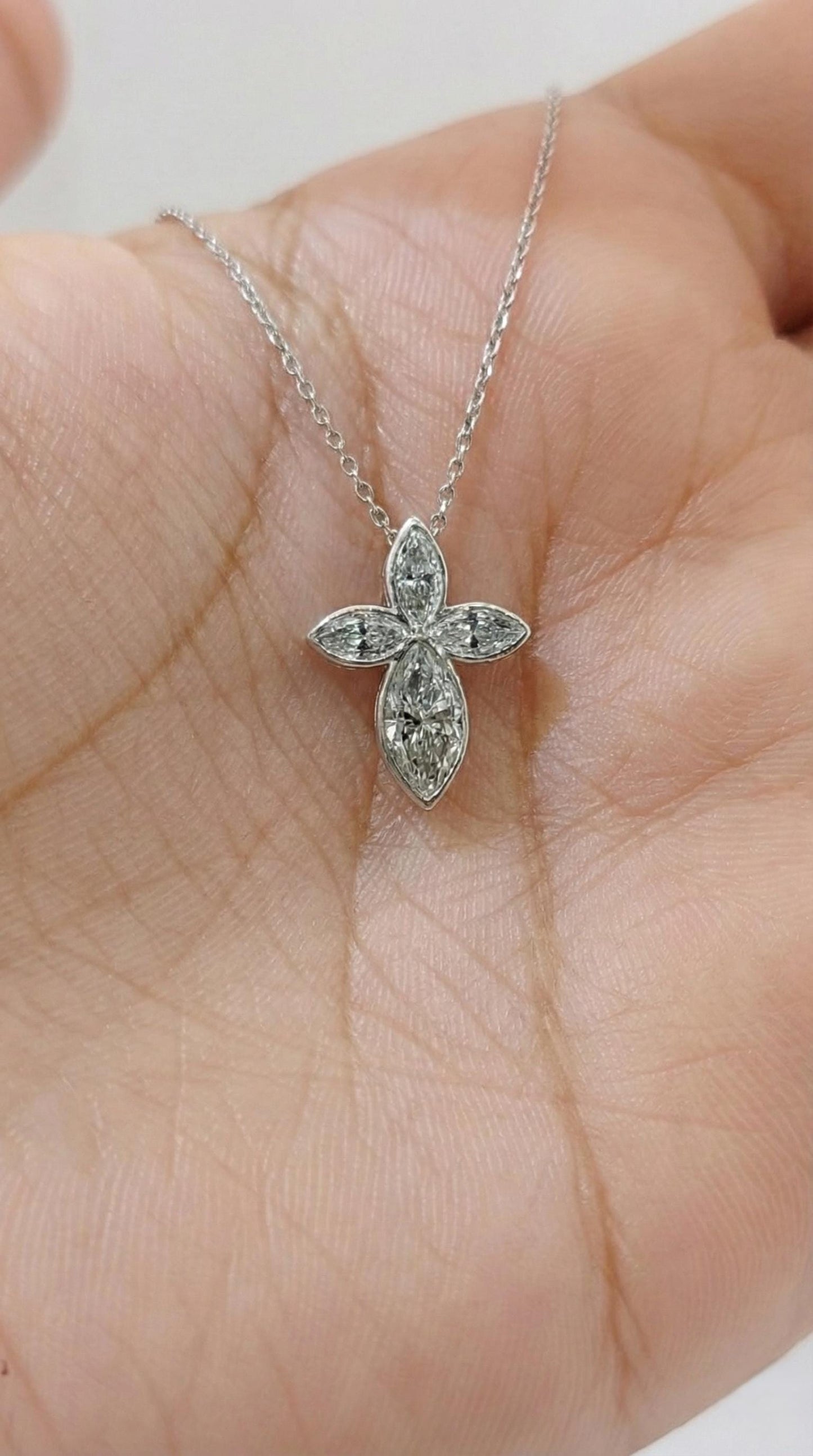 Halskette mit Kreuzanhänger aus 14k Marquise Diamanten für Damen, Kreuzanhänger aus Labor-Diamanten, religiöser Schmuck, christlicher Glaube Anhänger, Kreuzgeschenk für Frauen Moissanite engagement ring in Gold or Platinum — custom handcrafted by Forever For Love