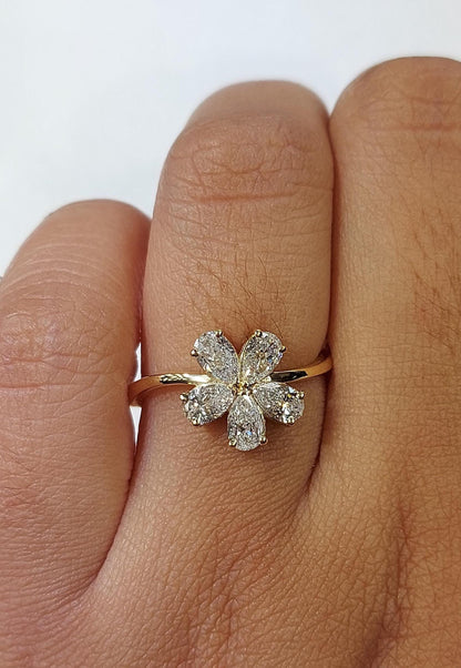 Pear Lab Diamond Ring