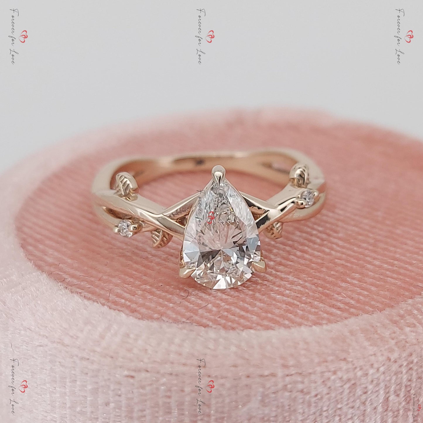 3 Karat IGI zertifizierter birnenförmiger Labor-Diamant-Verlobungsring Pear cut Moissanite engagement ring in 935 Argentium Silber — custom handcrafted by Forever For Love