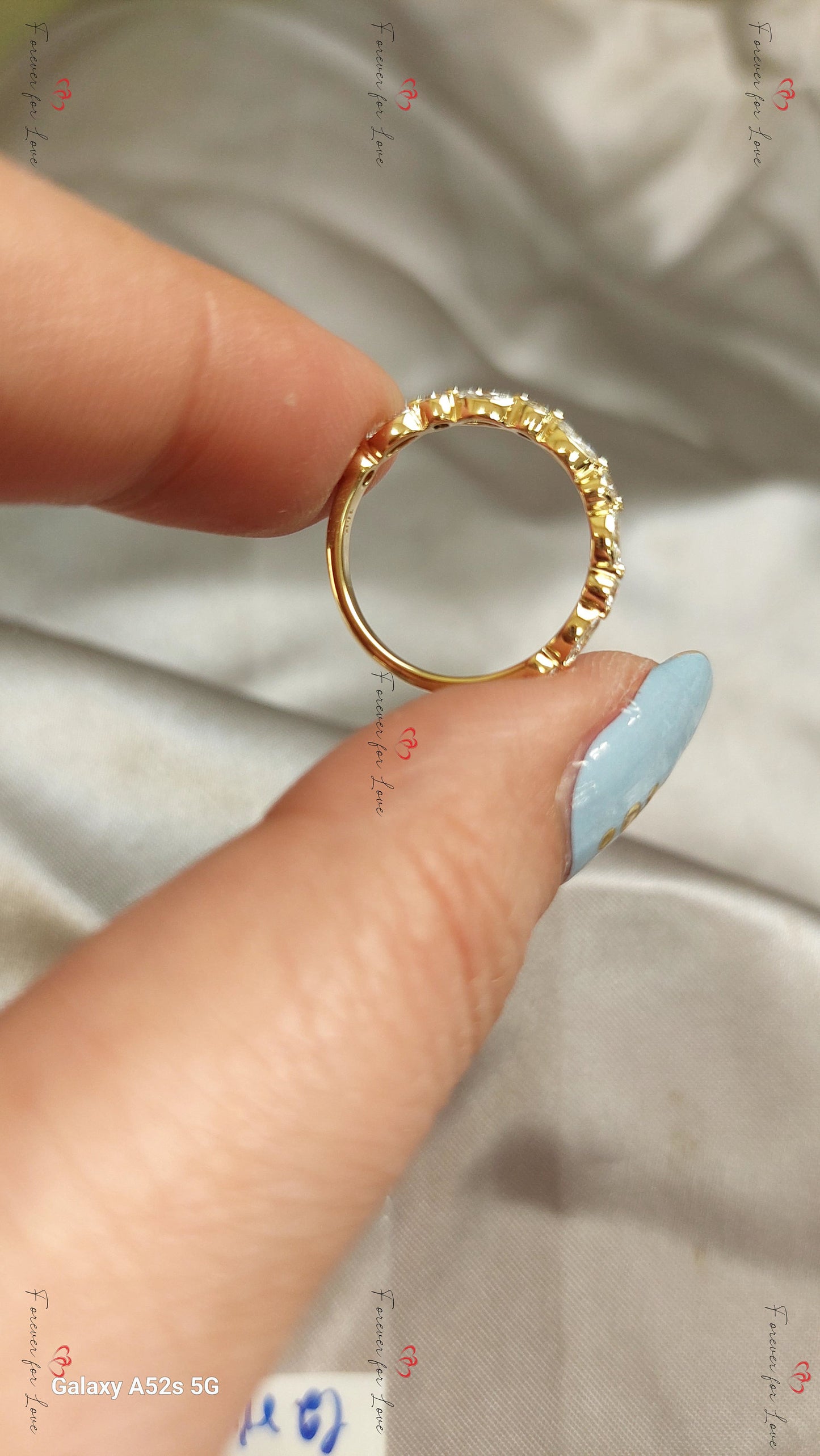 Alliance de mariage assortie pour lui et pour elle, Bague de fiançailles simple, Anneau assorti marquise, Ensemble de bagues de promesse couple en diamant, Or jaune, Alliance homme Marquise cut Moissanite taille brillant engagement ring in Gold or Platinum — custom handcrafted by Forever For Love