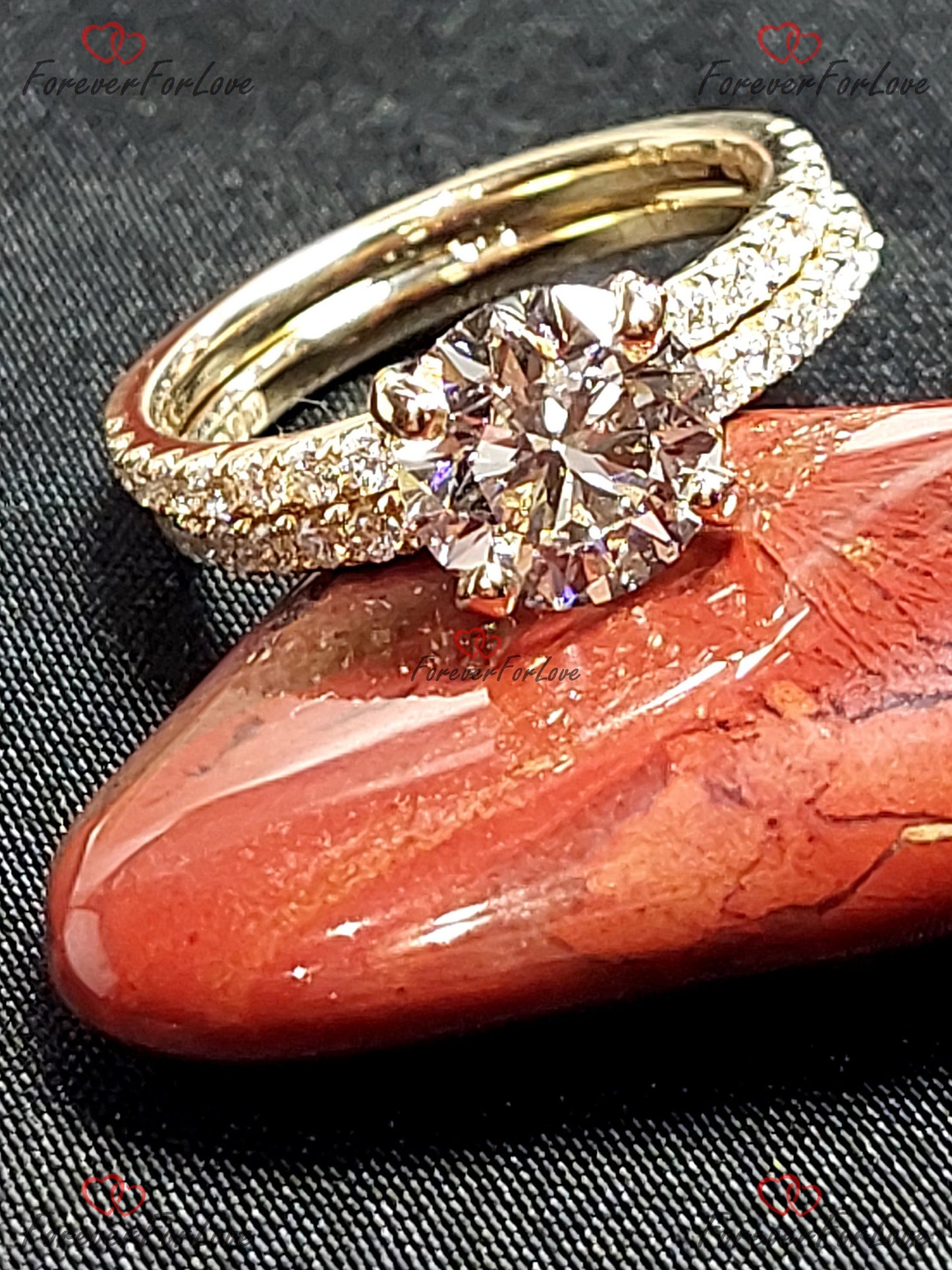 1,82 Karat IGI-zertifizierter runder Labor-Diamant-Verlobungsring Round cut Moissanite engagement ring in 935er Argentium Silber — custom handcrafted by Forever For Love