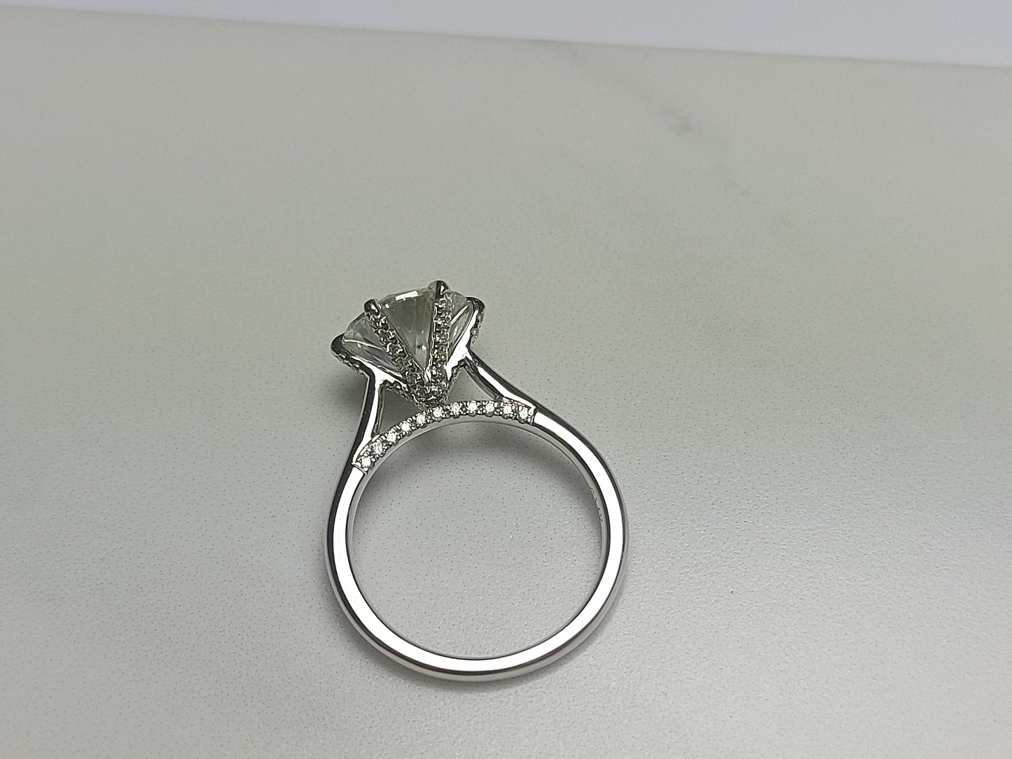 3 Karat Hearts and Arrows Moissanite Solitär Verlobungsring Round cut Moissanite engagement ring in 935 Argentium Silber — custom handcrafted by Forever For Love