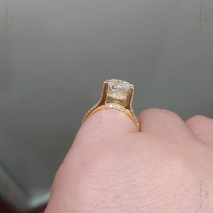 2 Ct IGI Certified Round Lab Diamond Engagement Ring