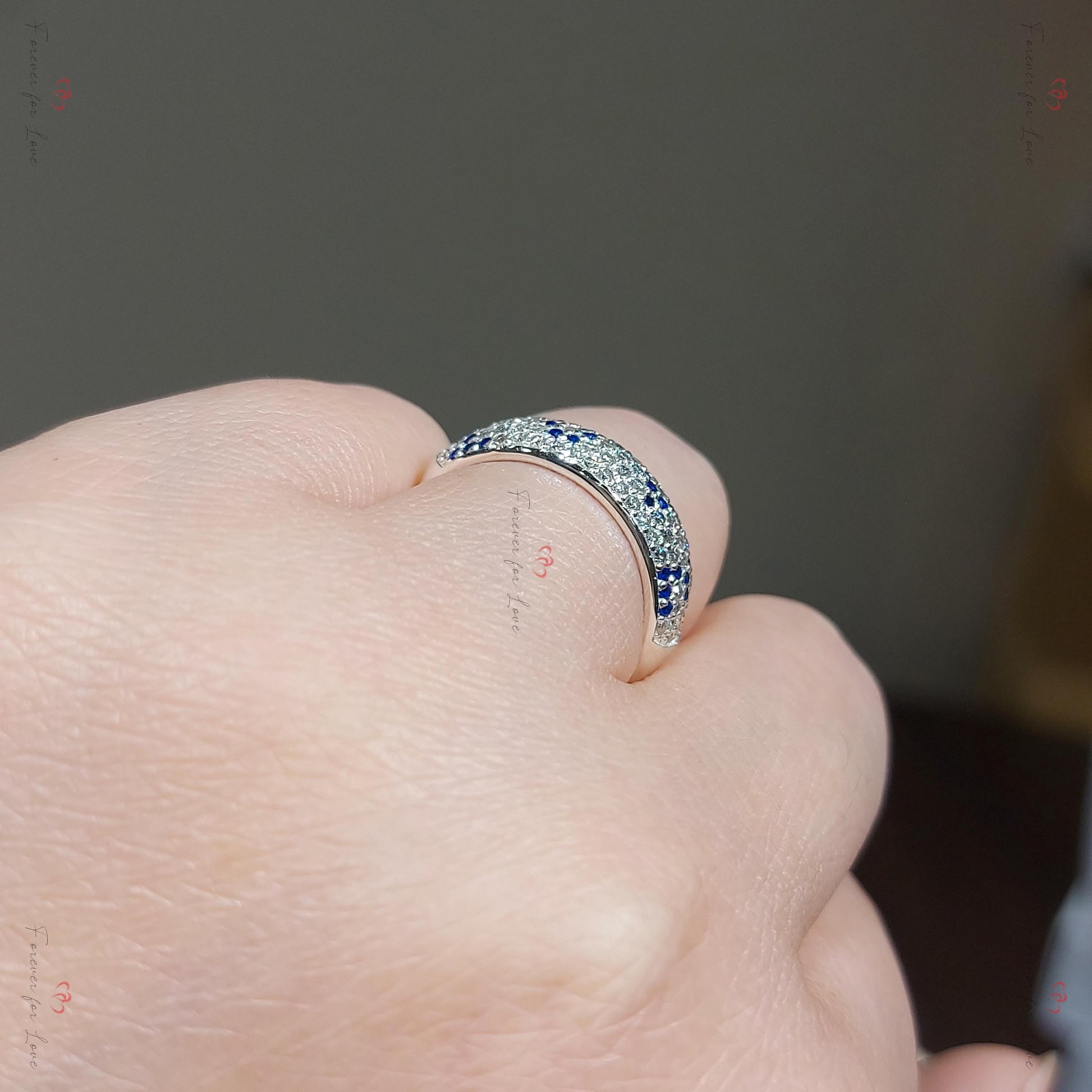 Round Diamond Band