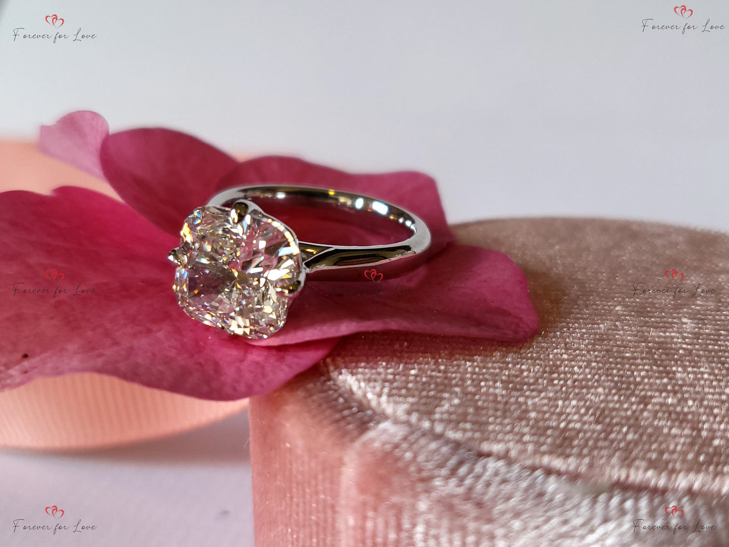 4 Karat IGI zertifizierter Kissen-Labor-Diamant Verlobungsring mit verstecktem Halo Cushion cut Moissanite engagement ring in 935 Argentium Silber — custom handcrafted by Forever For Love