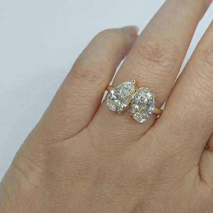 4 Ct IGI Certified Oval Lab Diamond Solitaire Engagement Ring