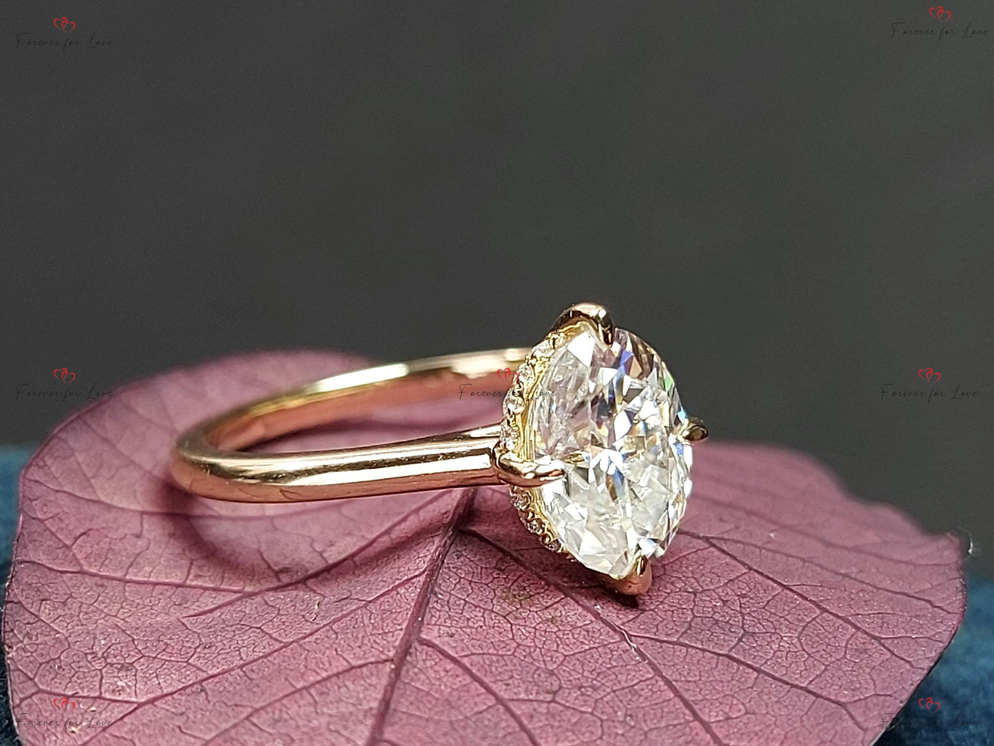 Bague de fiançailles solitaire ovale en moissanite Oval cut 1Ct Moissanite taille brillant engagement ring in Gold or Platinum — custom handcrafted by Forever For Love