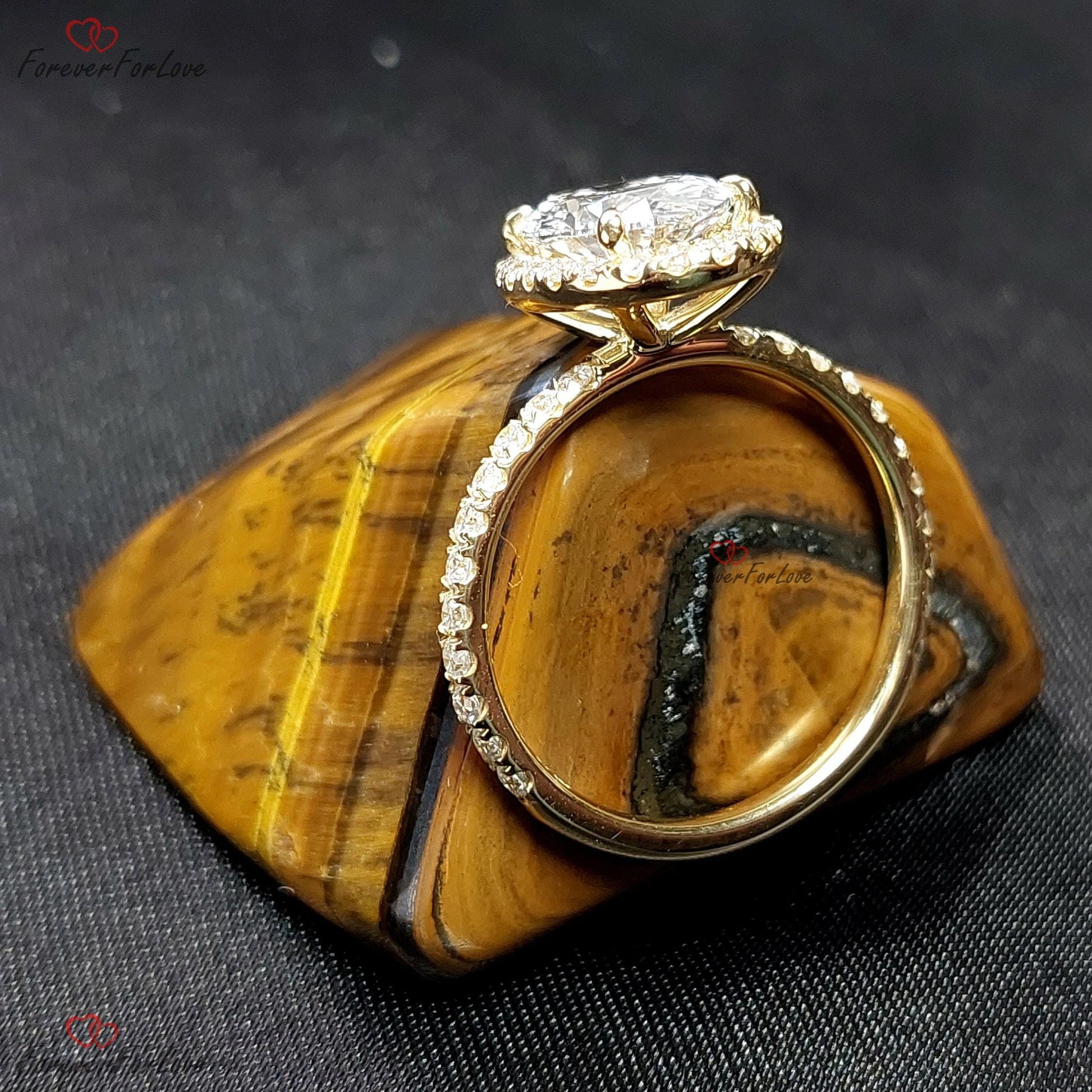 2.5 Ct IGI Certified Oval Lab Diamond Halo Engagement Ring
