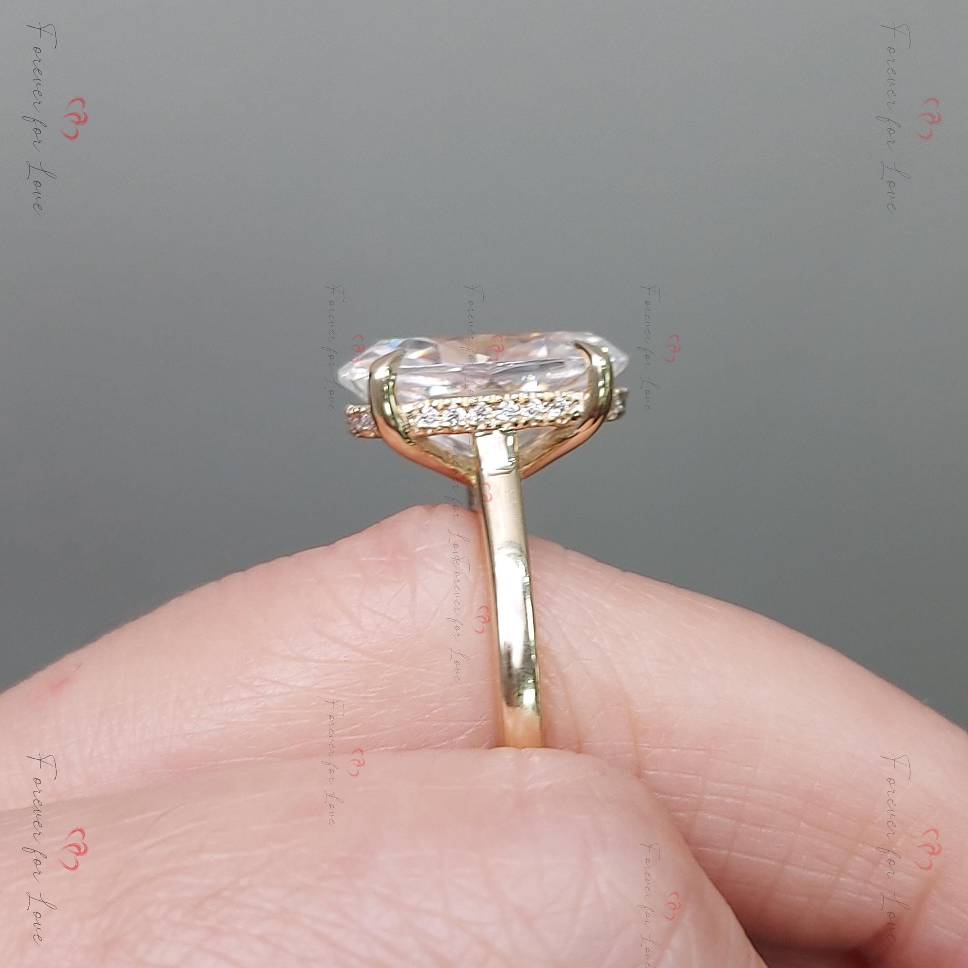 Oval Diamond, Moissanite Engagement Ring
