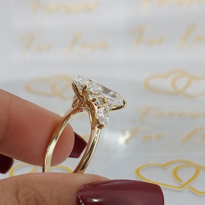 4.5 Ct IGI Certified Oval Lab Diamond Engagement Ring