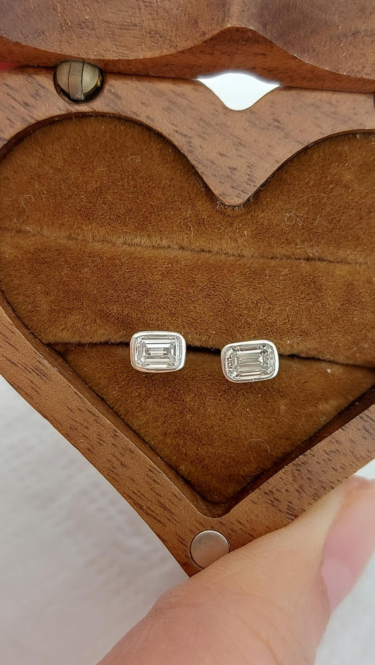 14k Gold Emerald Cut Diamond Stud Earrings - 1 Carat