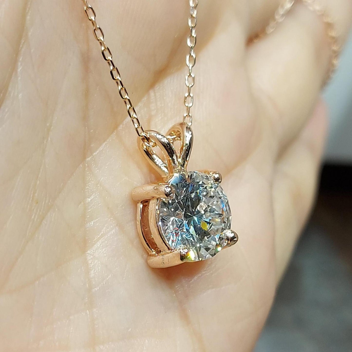 Collier diamant rond, or rose 14 carats, pendentif rond délicat et minimaliste, véritable diamant, collier femme, cadeau spécial pour elle. 0,5 carat engagement ring in Gold or Platinum — custom handcrafted by Forever For Love